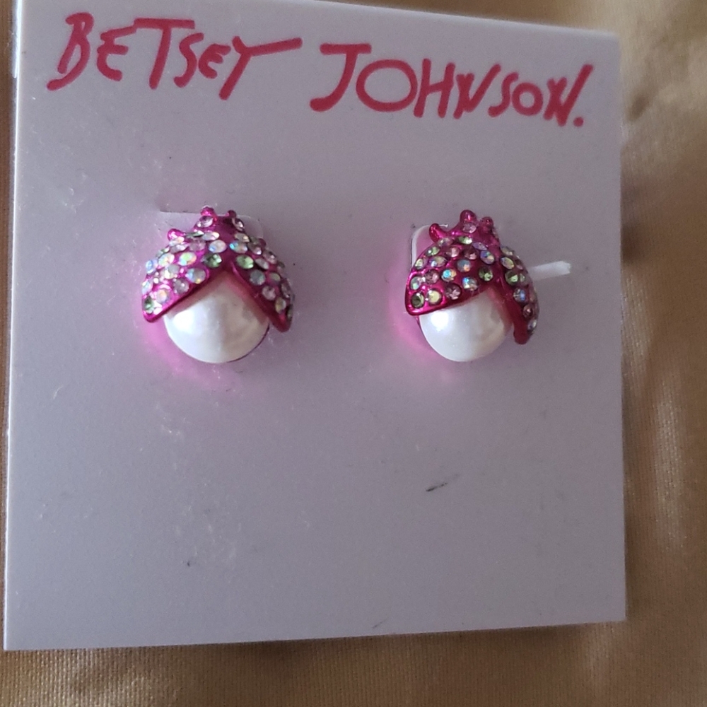 Cute ladybug pearl post earrings